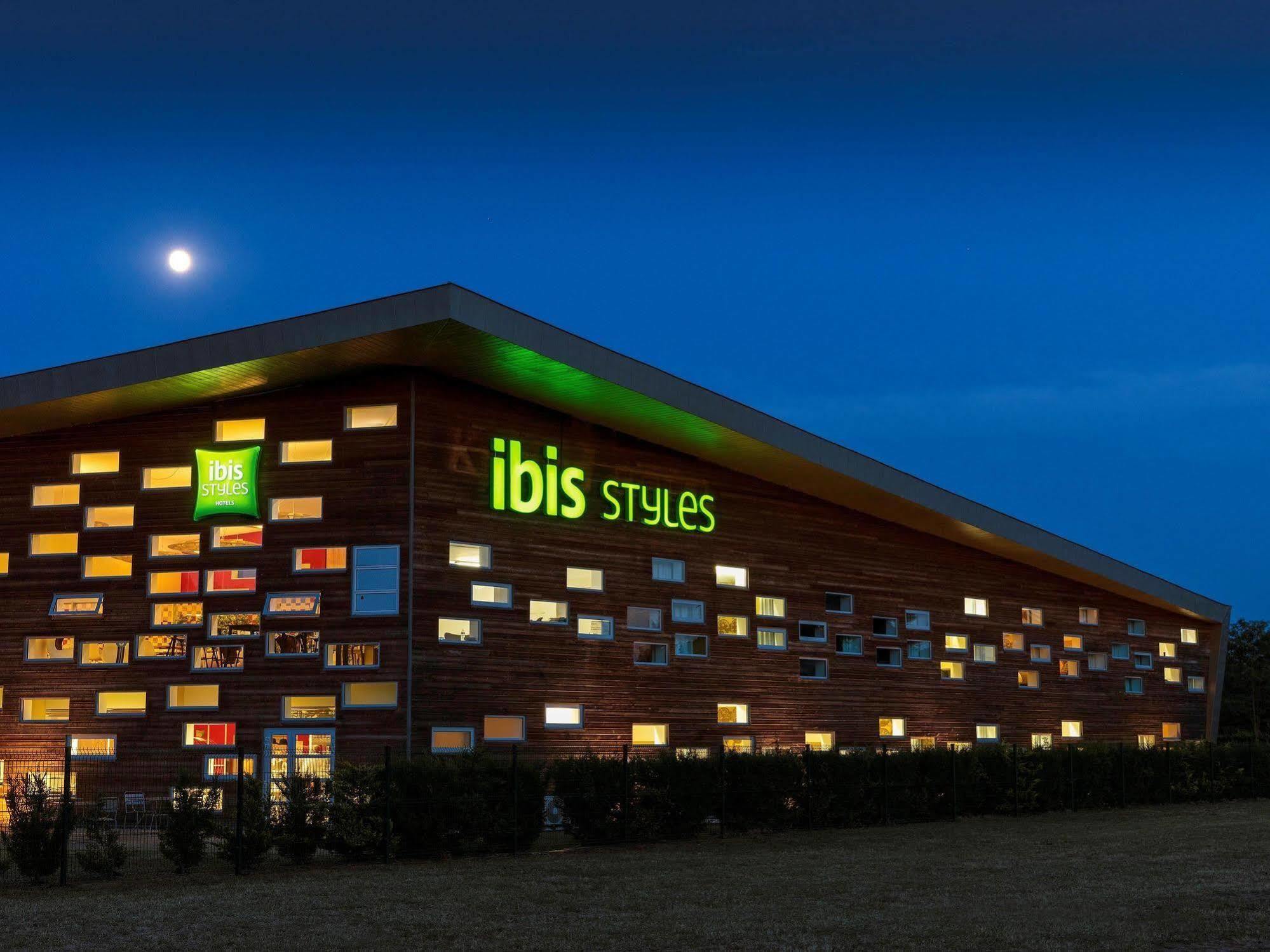 Ibis Styles Le Mans Sud Mulsanne Hotel Exterior photo